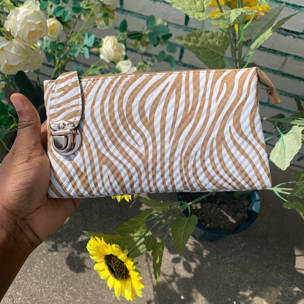 Mini white purse with brown stripes